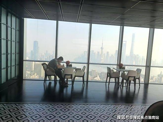 上海虹口华润楼盘百科→首页网站→楼盘百科→网站→处24小时热线电话AG凯发K8国际华润外滩瑞府售楼处（首页）→外滩瑞府售楼中心电话→(图1)