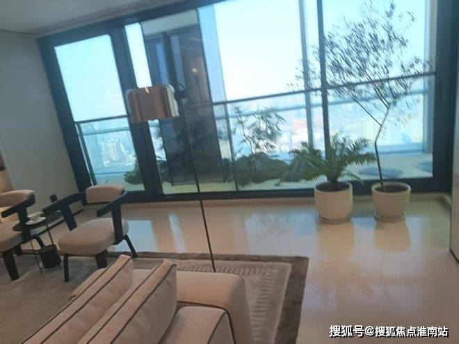 上海虹口华润楼盘百科→首页网站→楼盘百科→网站→处24小时热线电话AG凯发K8国际华润外滩瑞府售楼处（首页）→外滩瑞府售楼中心电话→(图7)